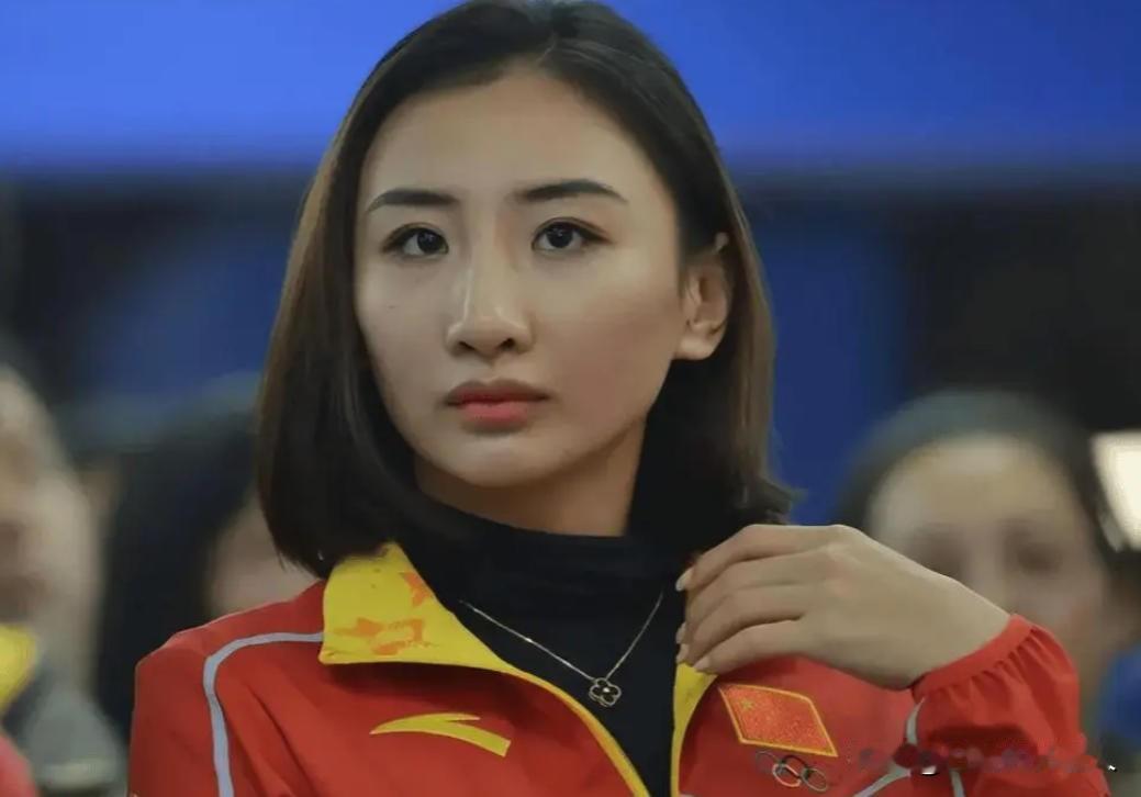 “退亲吧！”2019年，30岁的奥运冠军何雯娜怀孕 5 个月，与38岁身家过亿的