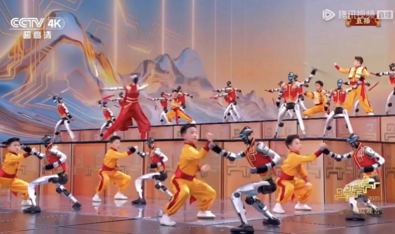 就想知道宇树机器人今年投了多少钱，春晚接连几个节目都是它啊！
宇树机器人 机器人