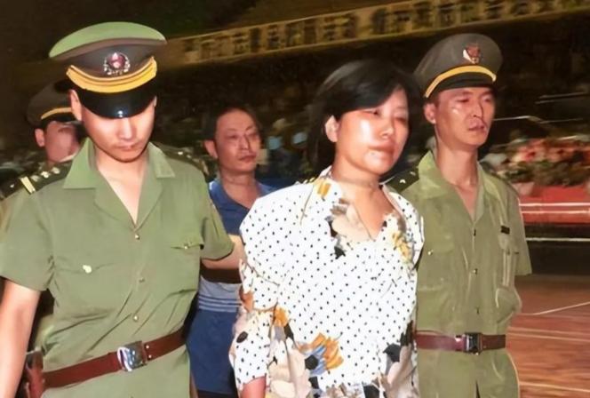 “我就跳个舞，就要枪毙我，我不服！”1985年西安刑场，马上就要被处死刑的女人突