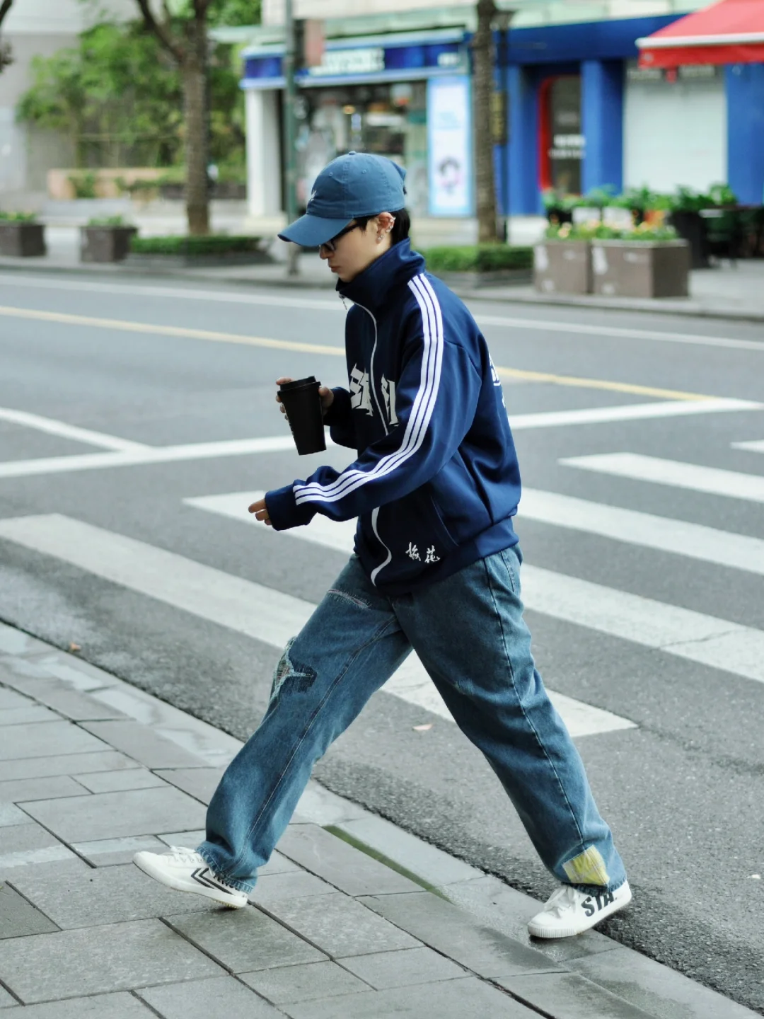 48岁，假装松弛 吸引同性