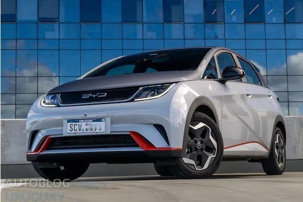 恭喜比亚迪在乌拉圭市场夺冠！份额飙升至 18.7%！

9月，乌拉圭车市增长迅猛