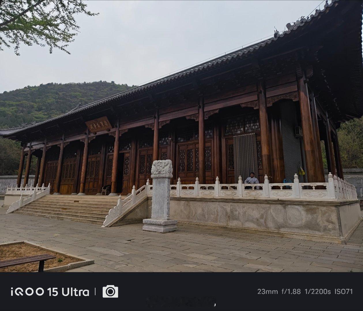 iqooiqoo15 ultra 索尼IMX921主摄带来的最直观感受，或许是“