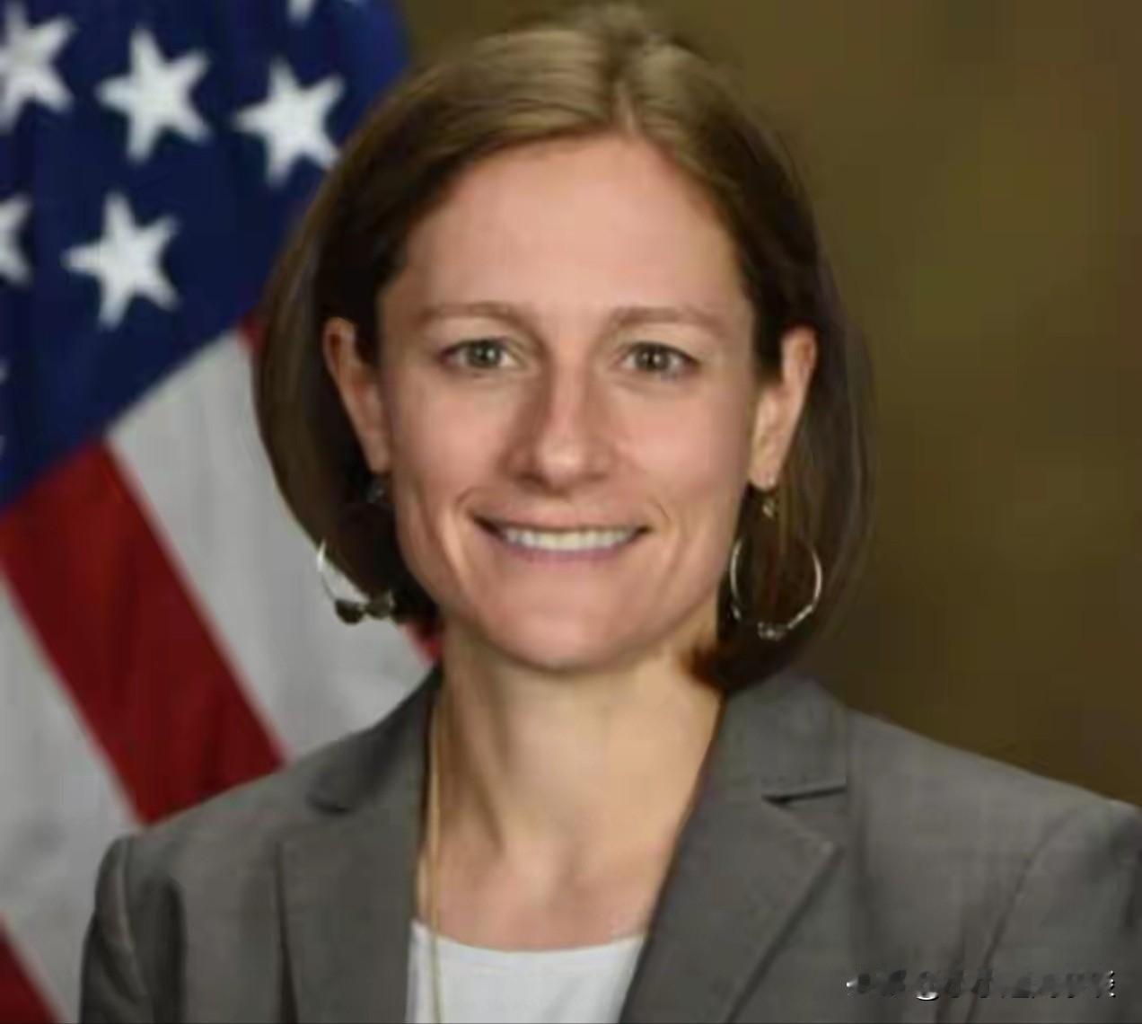 特朗普砍内鬼，4月访华还能成吗？

特朗普刚回白宫就掀桌子，把拜登留下的“中国狙