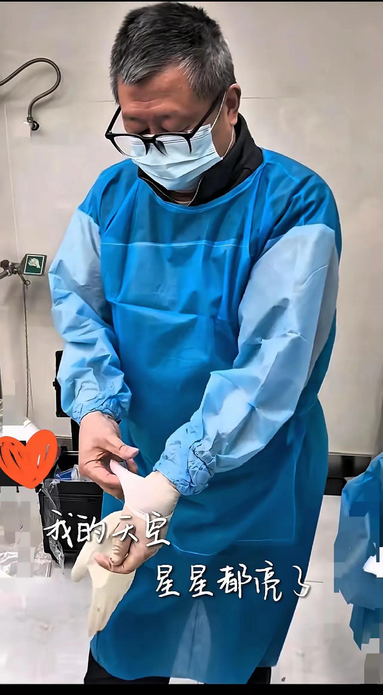 为啥法医刘良值得所有人竖大拇指？就冲他那两句掏心窝子的话，直接戳中人心！
 
一