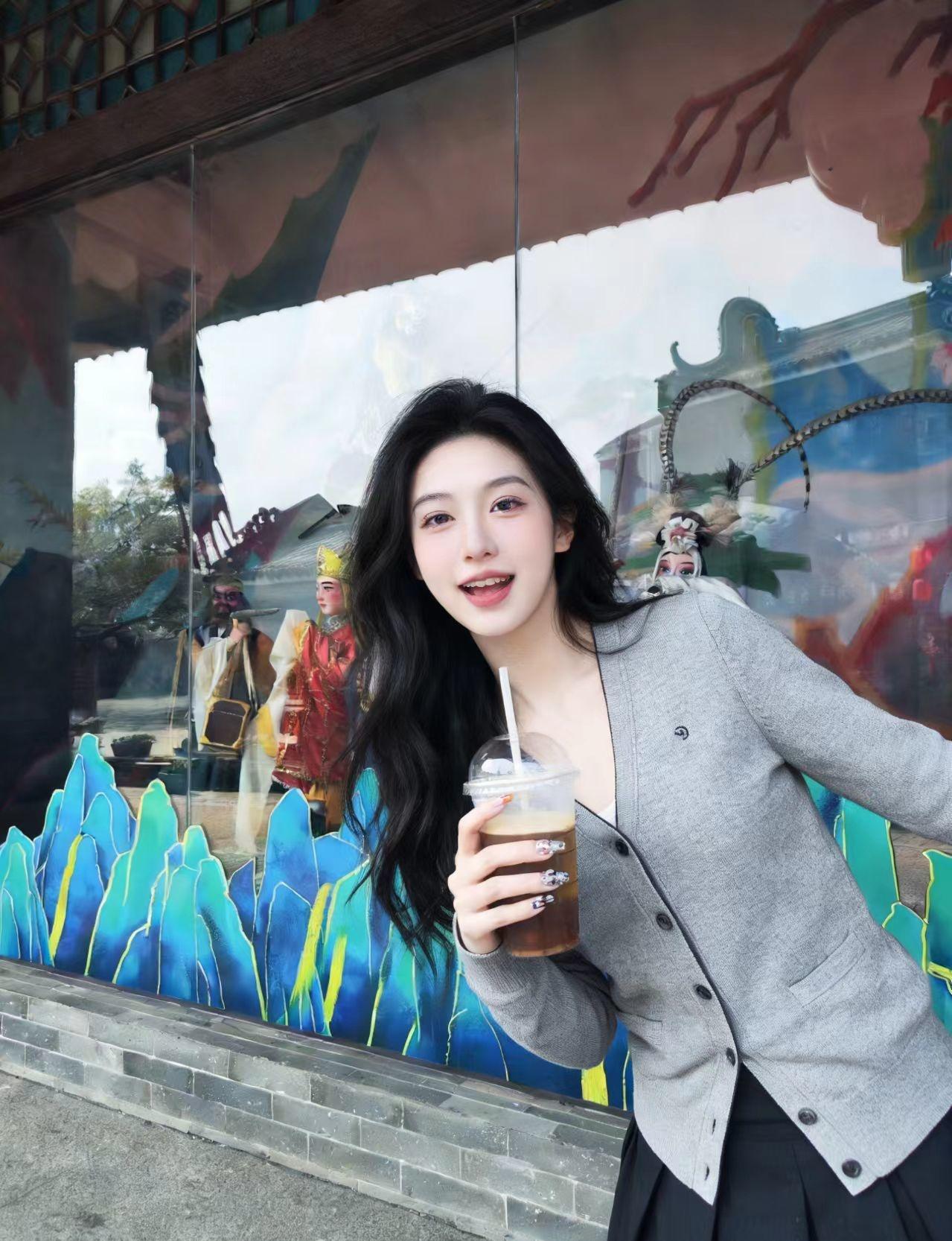 广州｜探索传统街区的一天
📍广州 岭南印象园
周末带娃出游，解锁广府文化的宝藏