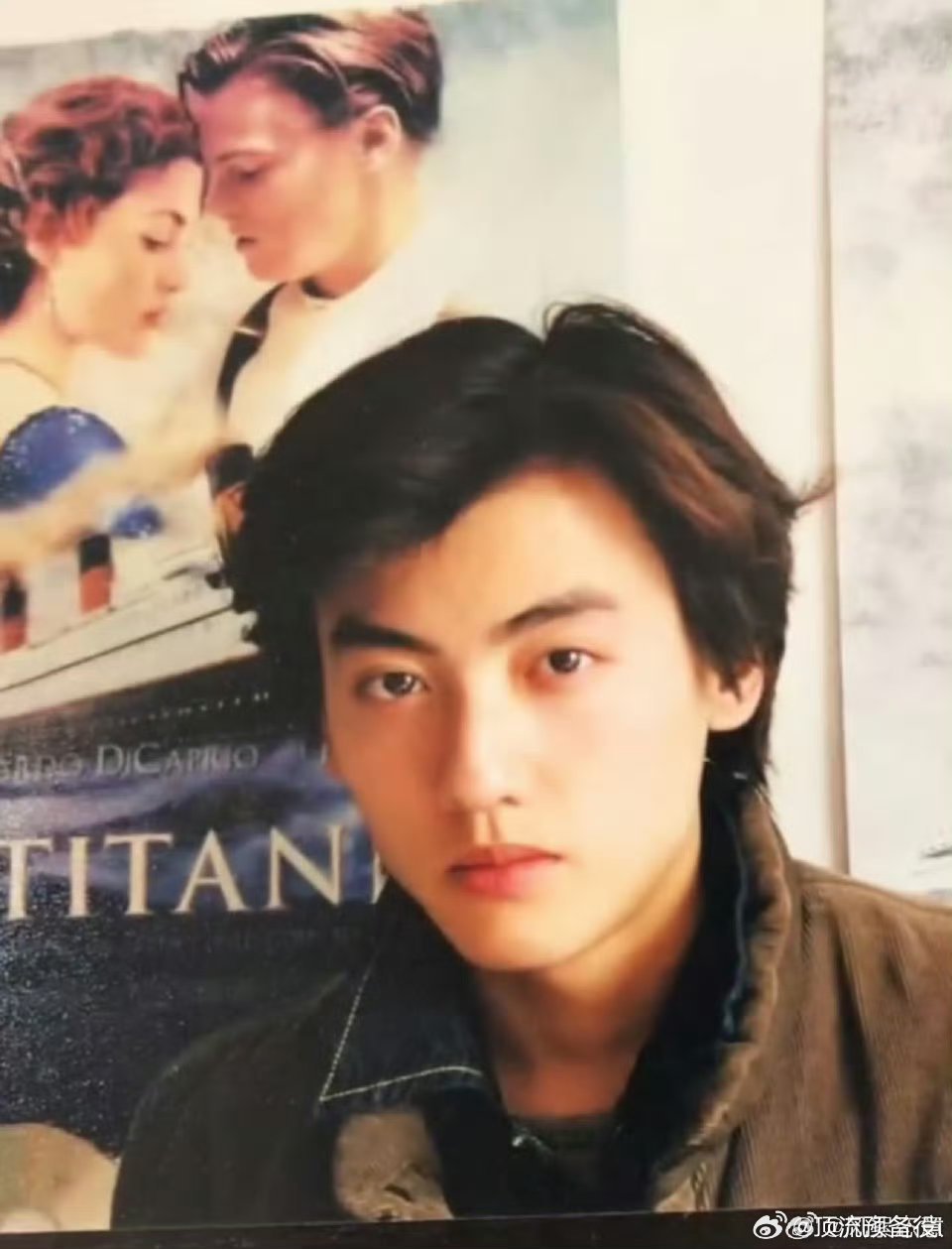 这俩可以收拾一下准备升咖了，明年白玉兰我要看到董晴的名字！！！！ ​ ​​​