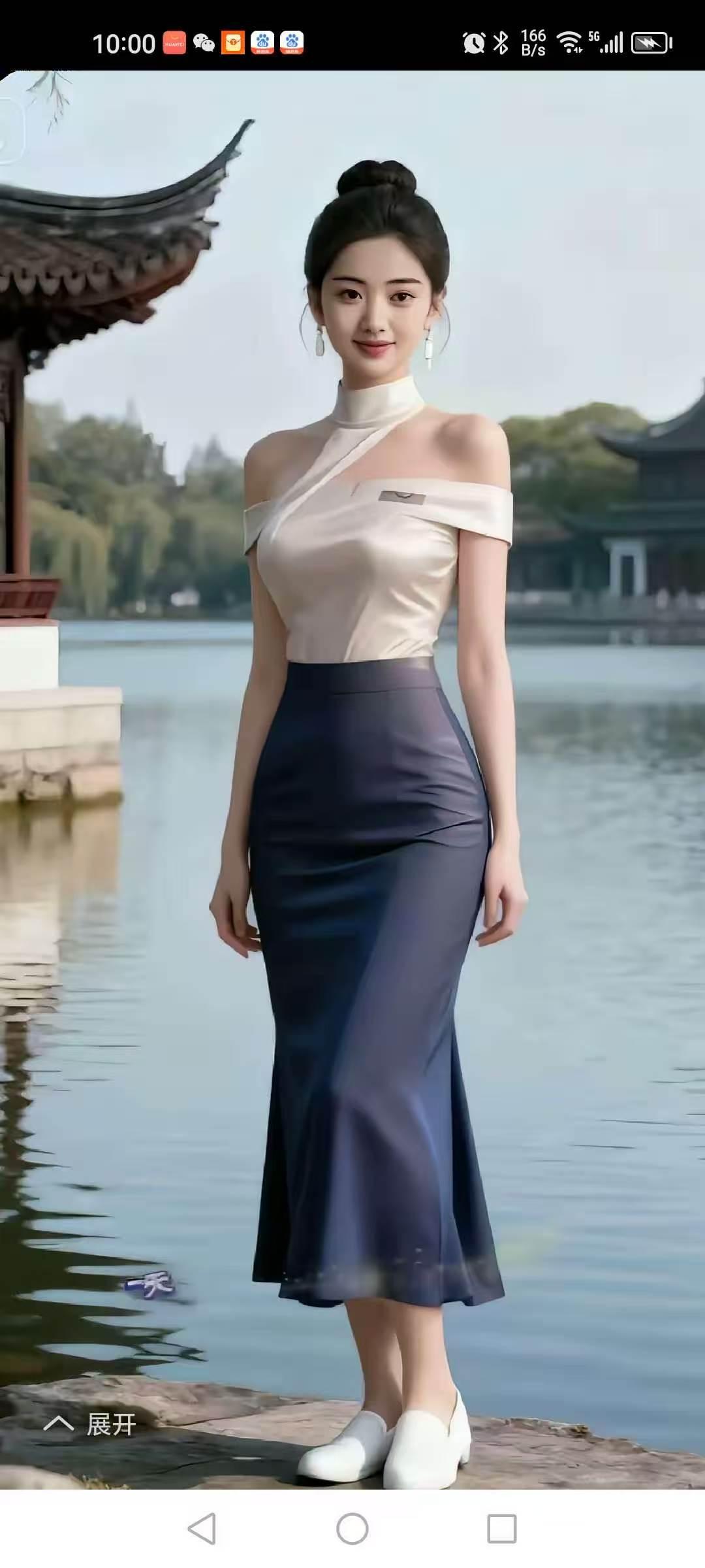 清江引·浅米深蓝之韵
浅衣映日柔姿透，
蓝袂风情守。
风拂雅态留，
步动幽姿诱。