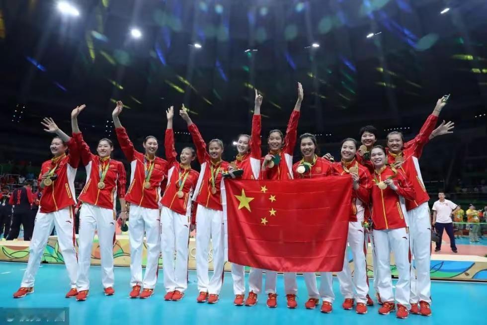 女排里约12金花，目前只剩两人未退役。作为国人的偶像，中国女排历来都人气很高，备