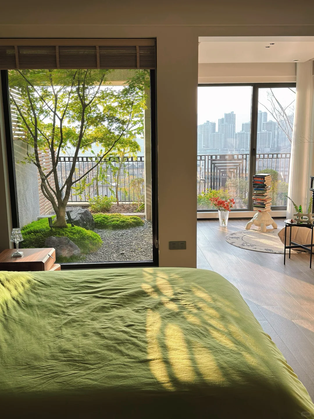 住大平层一楼的烦恼😣总算有人分担了