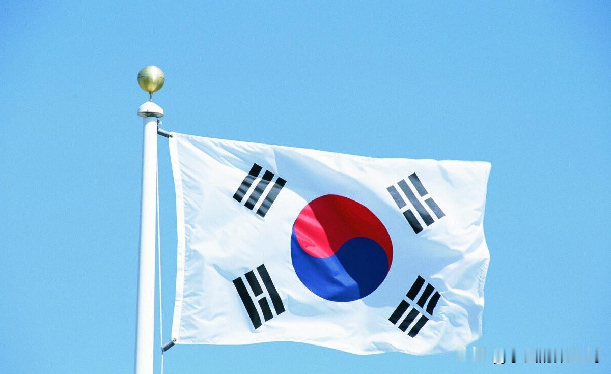 韩国股民是真难受了
不夸张的说，现在给全球主要国家的股民难受度排个名次，韩国排第