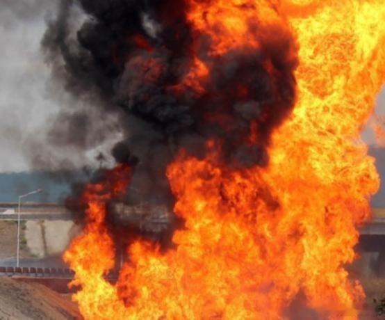 凤凰新闻俄罗斯反击得手！两枚导弹精准命中培训大厅，150名美军专家全部覆灭，美方