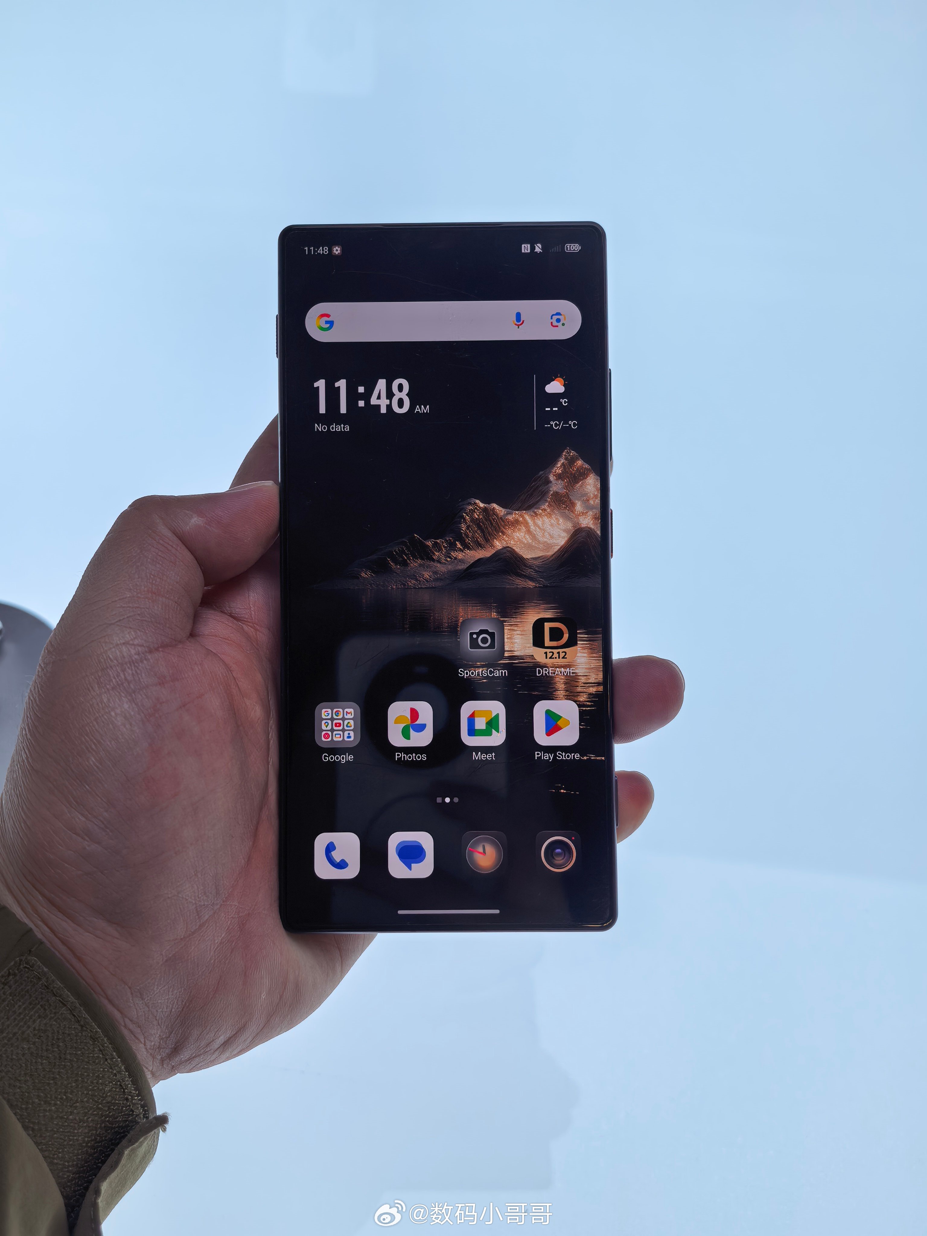 小哥哥打你打卡AWE2026~如果你问我AWE2026有哪些亮点，那追觅手机展台