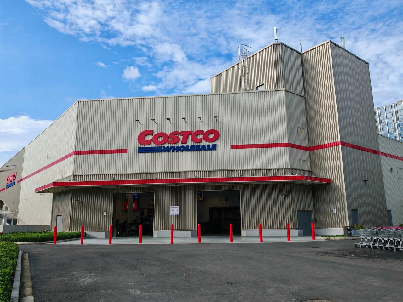 Costco入驻京东
Costco这个死守线下数十年的“老顽固”，终于向中国市场