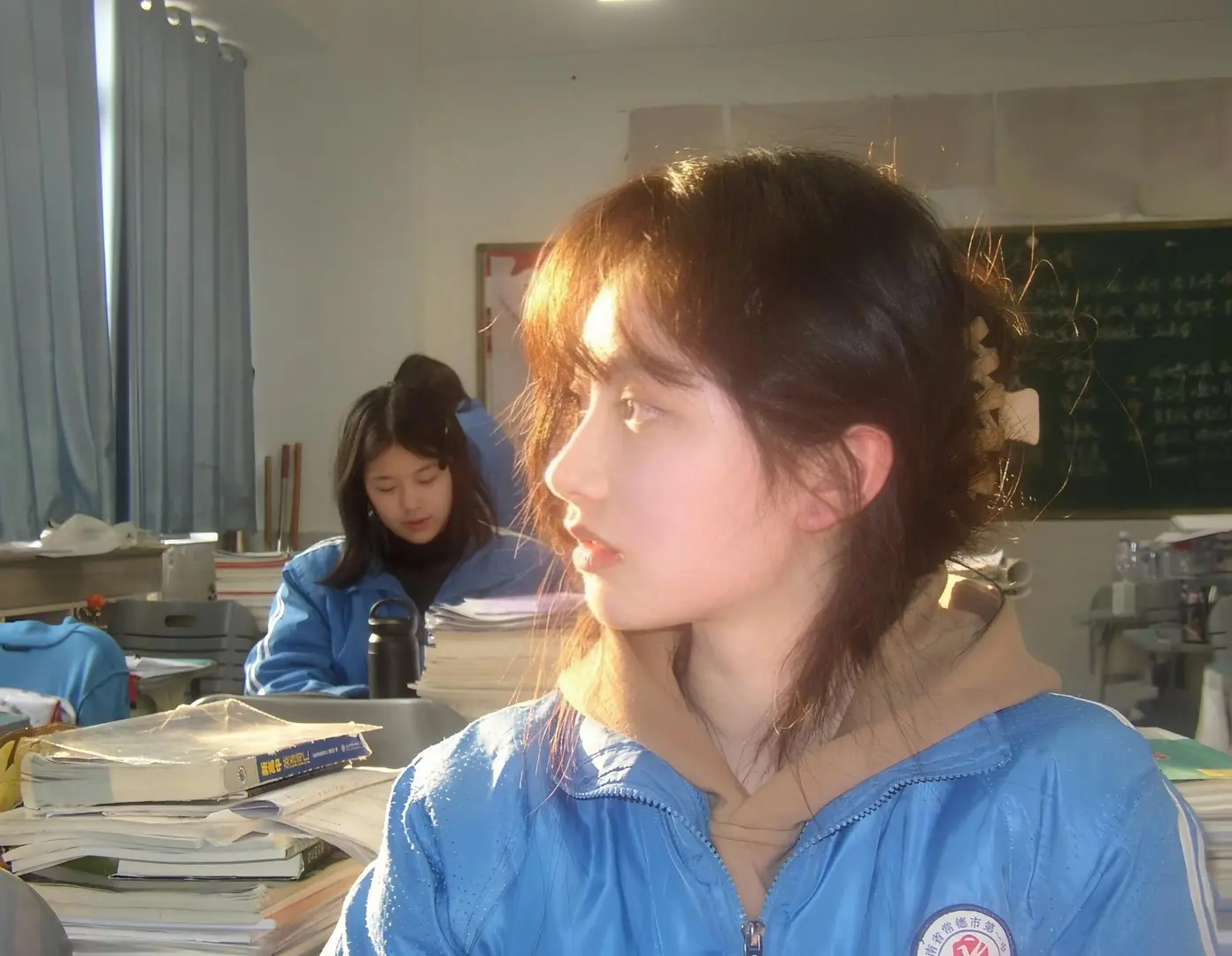 有时候喜欢一个人是不需要理由的 分享照片 女高中生 学生时代 氛围感