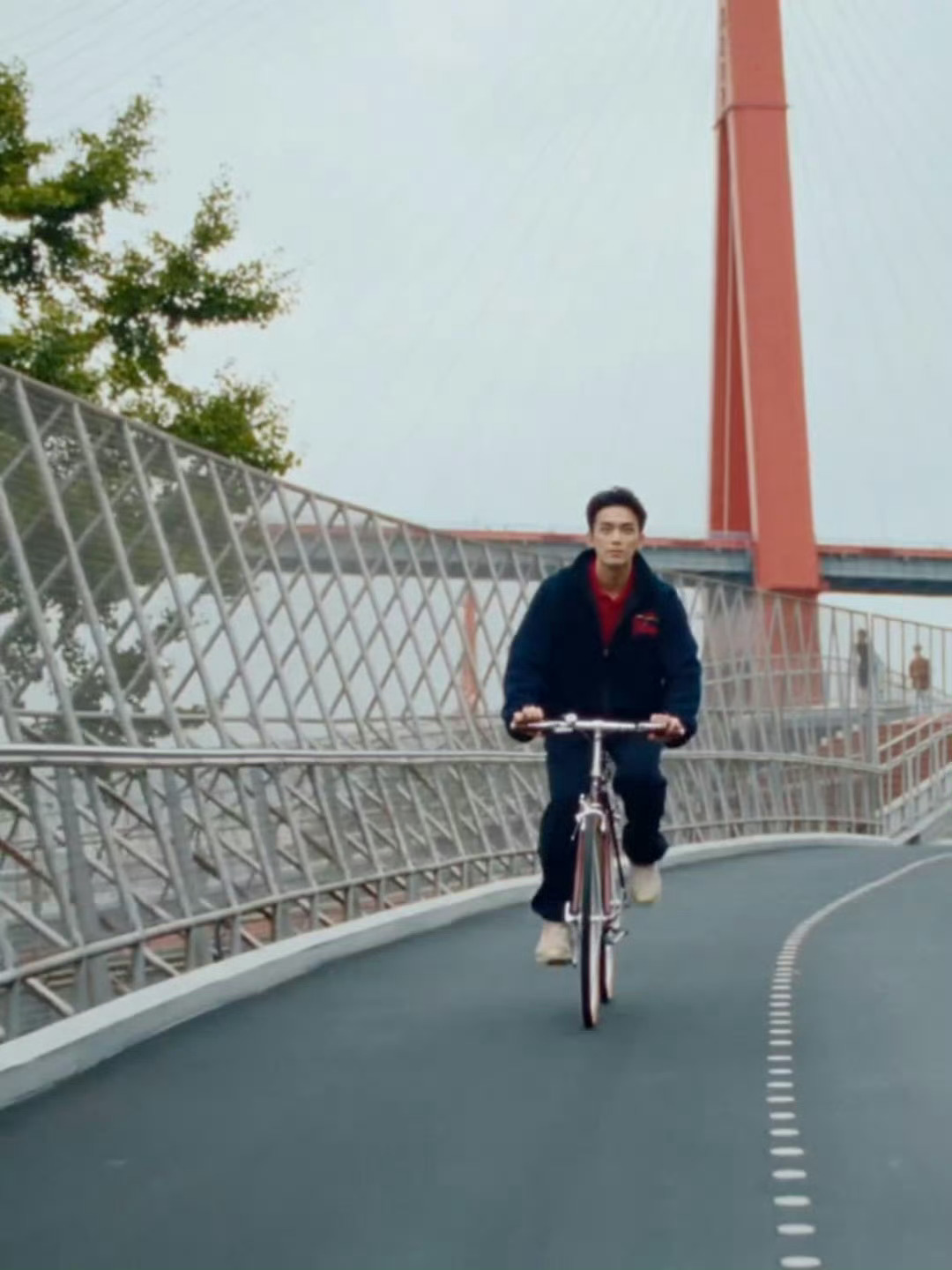 吴磊Burberry 2026新禧贺岁系列上新 