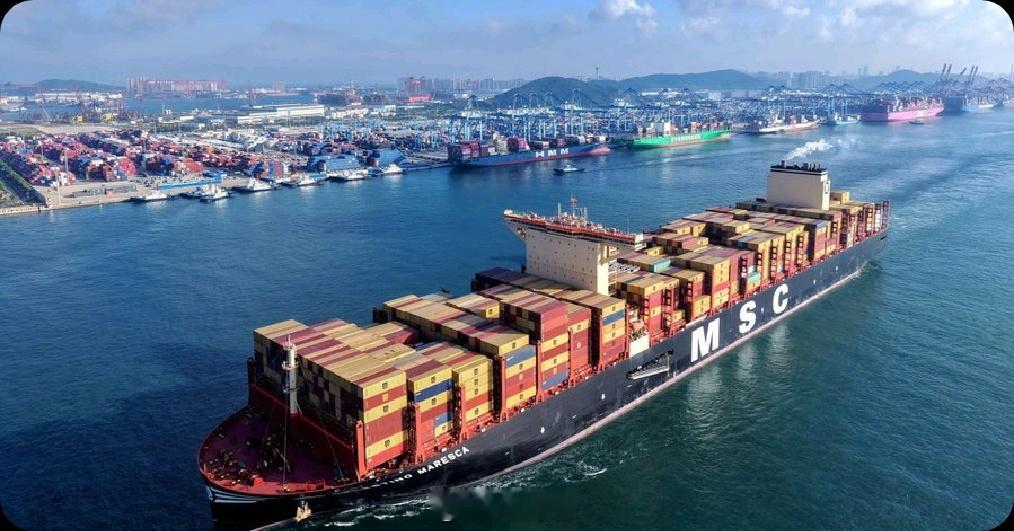 中国贸易顺差首次突破1万亿美元 老常政经