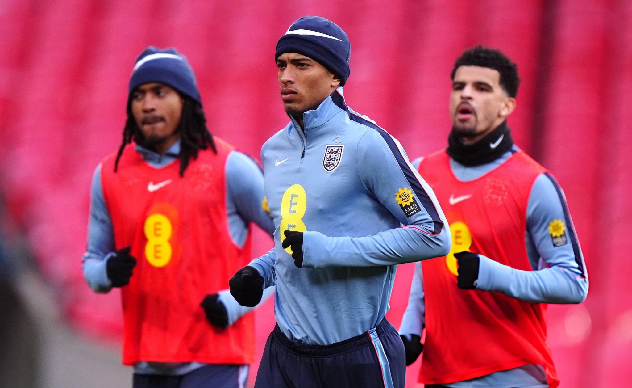 昨天在温布利训练🙌贝林厄姆