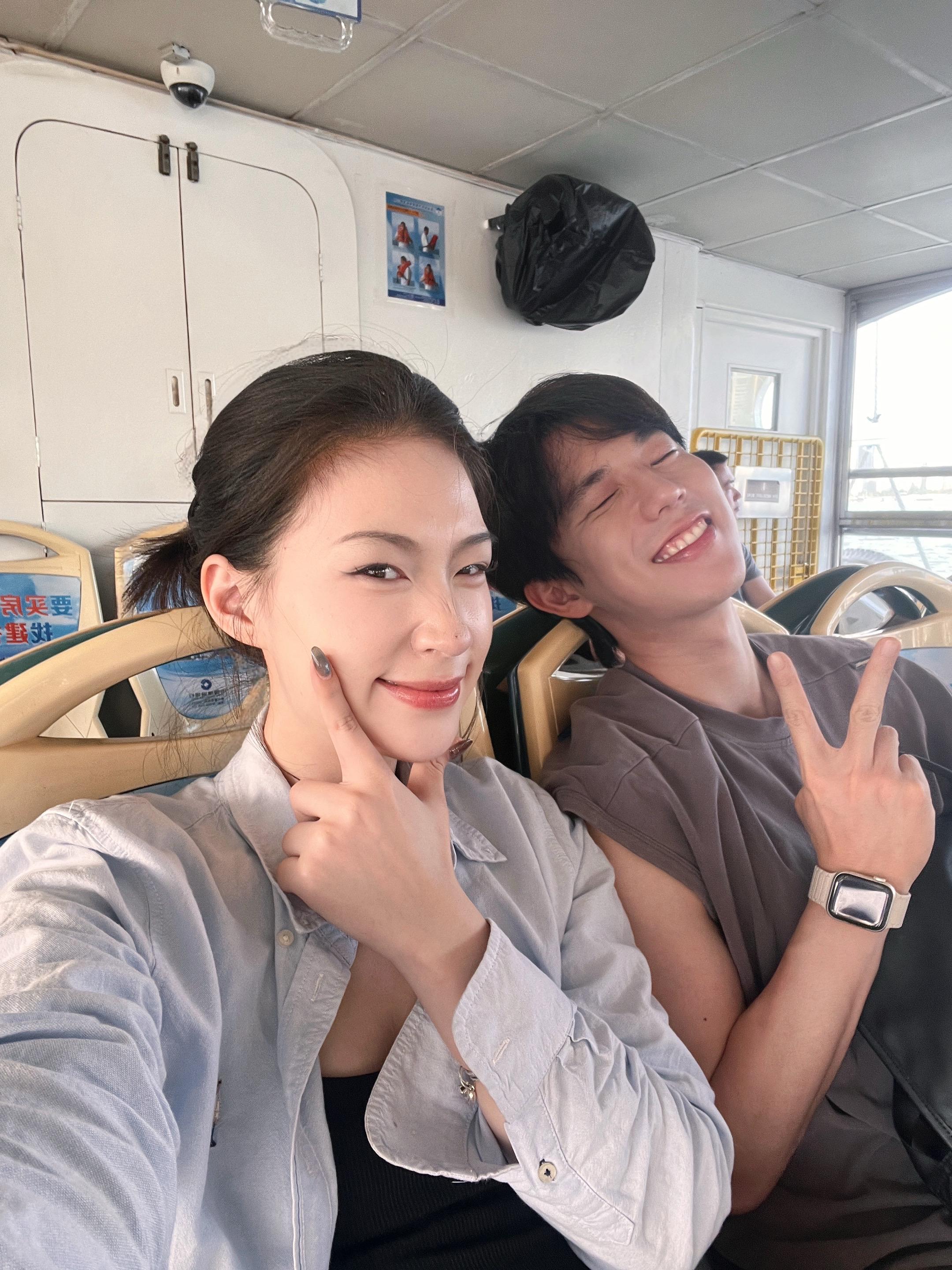 朋友说我们在谈势均力敌的恋爱。