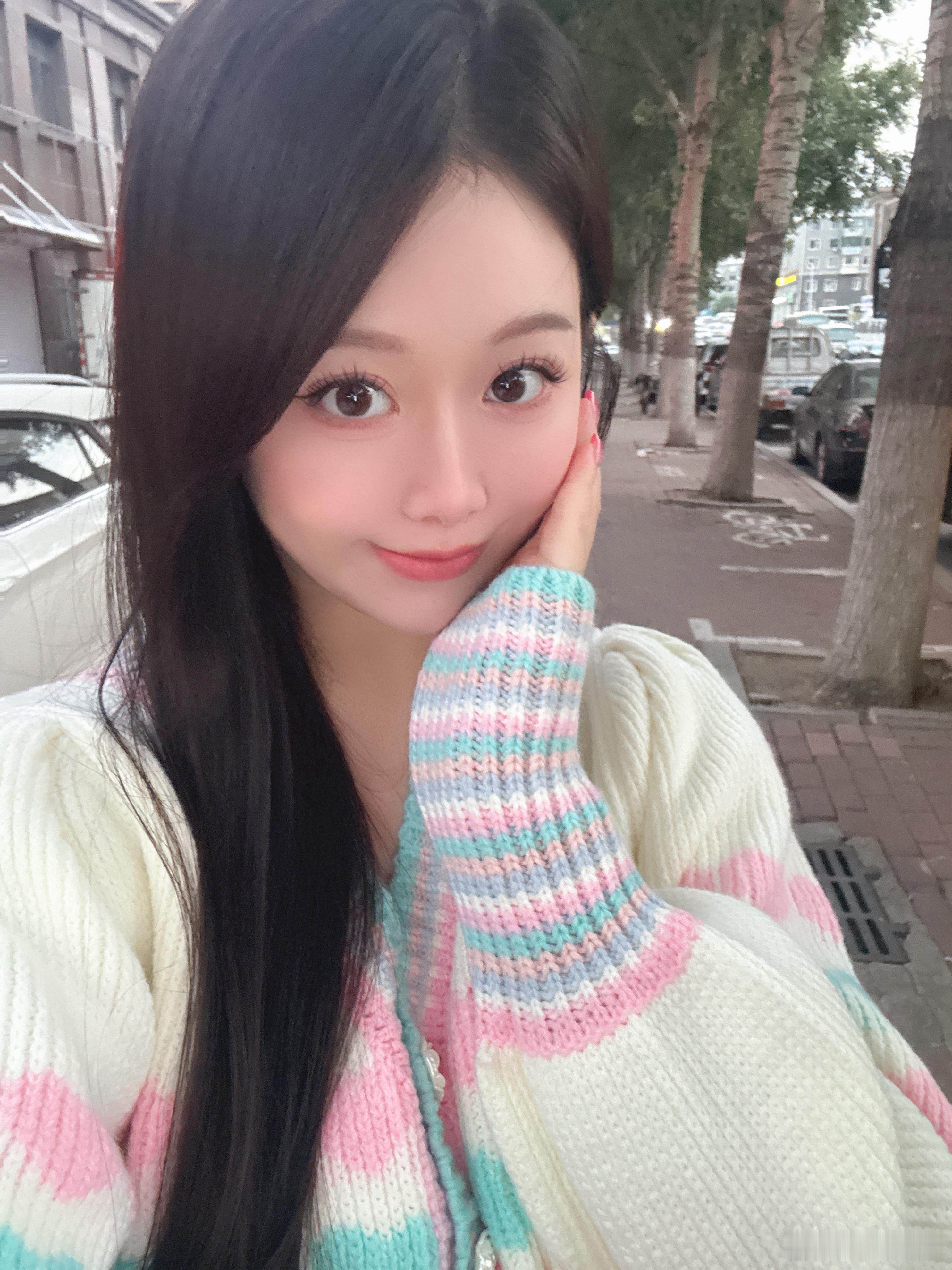 中秋快乐[吃馕]在家人身边超开心[给你小心心] ​​​