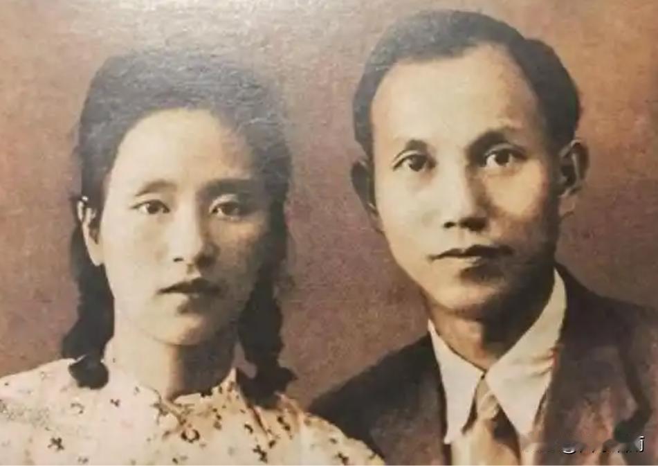 1941年，一名地下党奉命“下海”经商，8年后上交12万两黄金千万美元，陈毅感叹