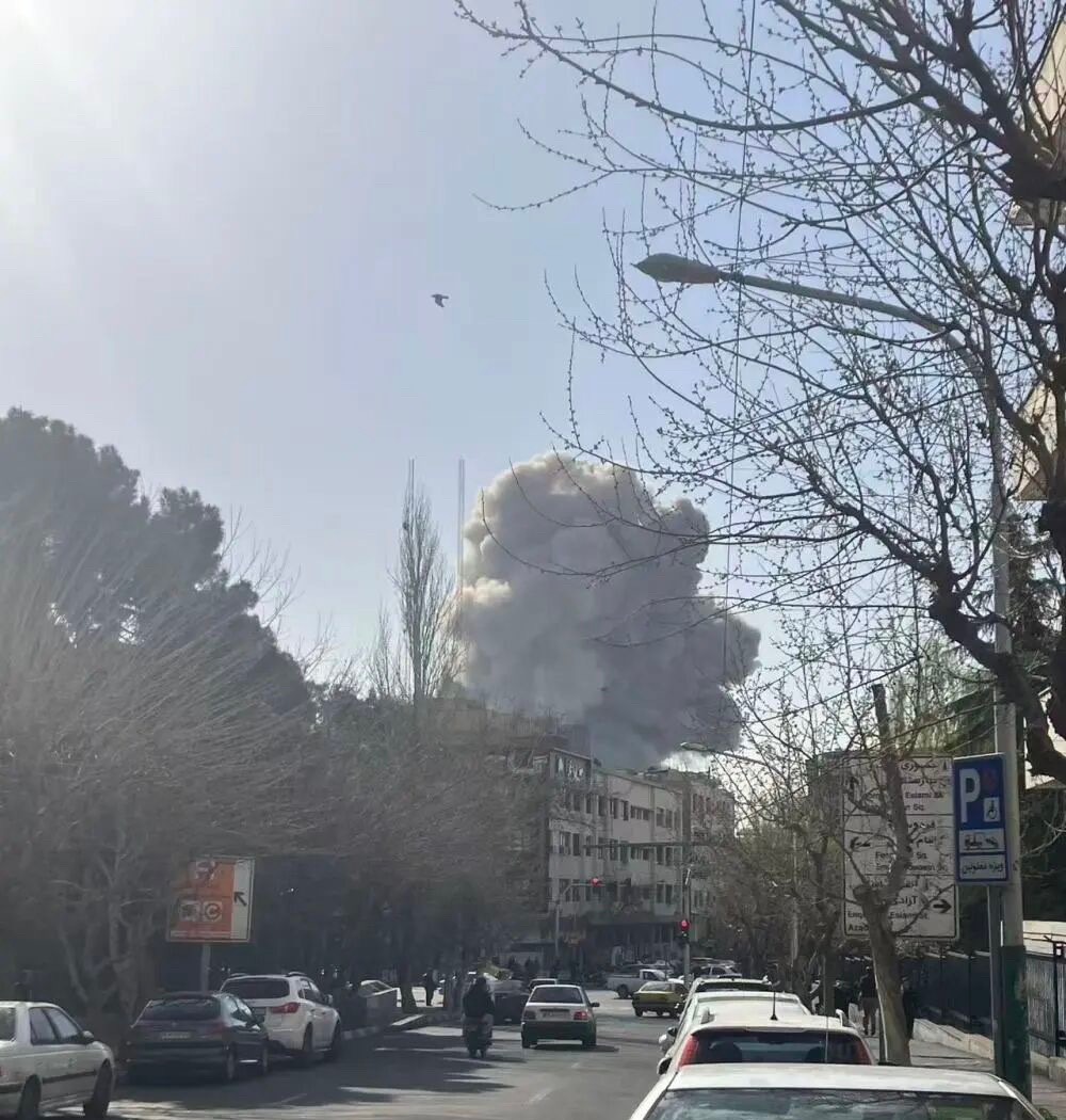 老美就是欺软怕硬，伊朗只有拿出玩命的气势，老美才会知难而退，不拿出这种气魄，老美