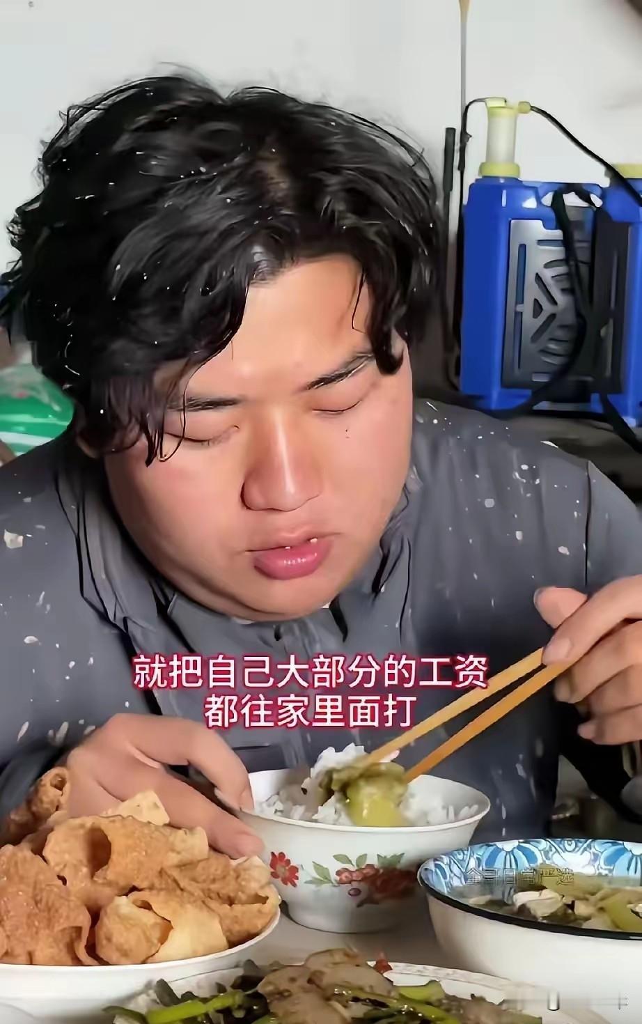 说实话，以前我一点也不喜欢全进华，一直给我的感觉就是，他纯粹靠着妹妹全红婵，才有