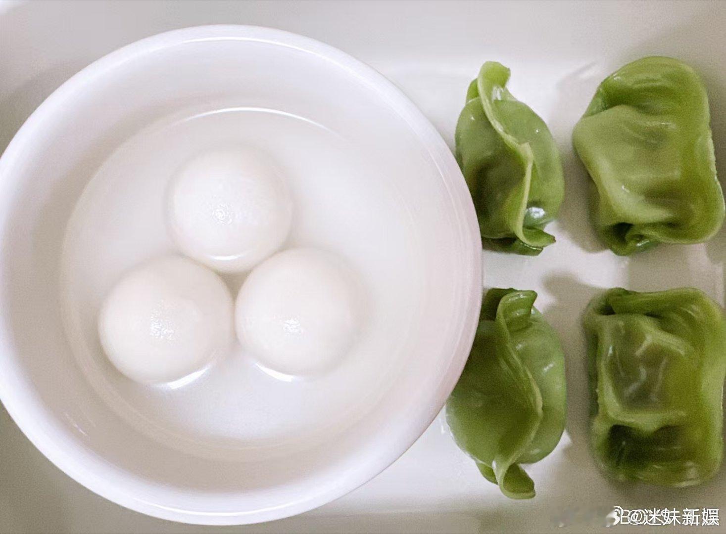 王源错个峰王源错峰过冬至王源错峰过冬至，好， 