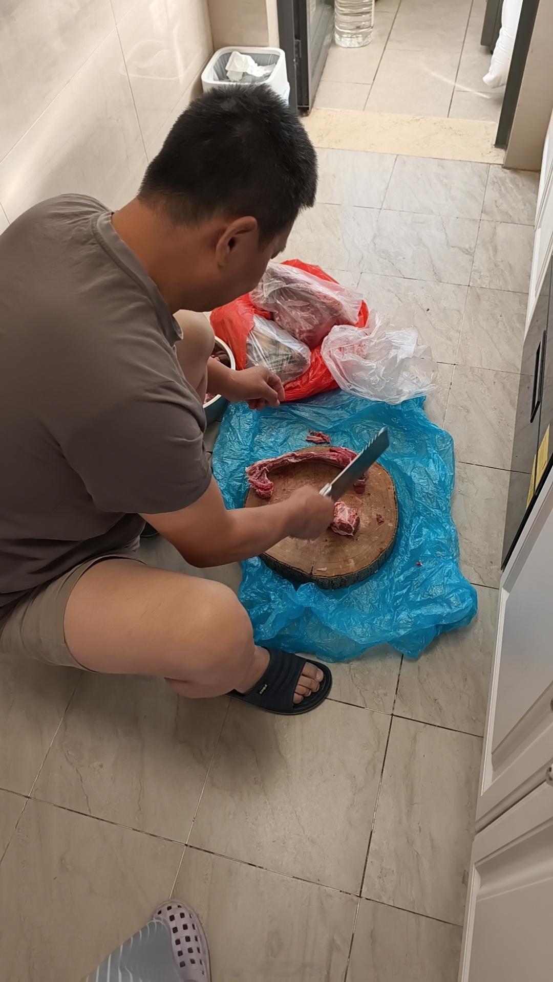 沈阳真的很凉爽，但是我也得回南方的家了…这个月很忙，我要回家保障小楼的后勤工作他
