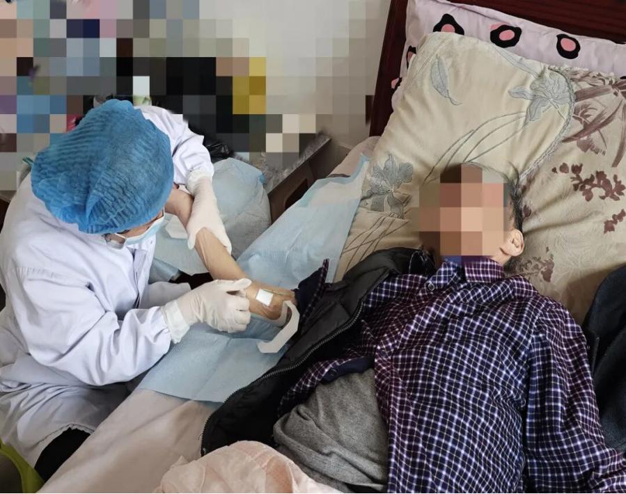 旺苍县人民医院：上门解患忧健康服务送到家门口
    
 为切实解决偏远地区行动