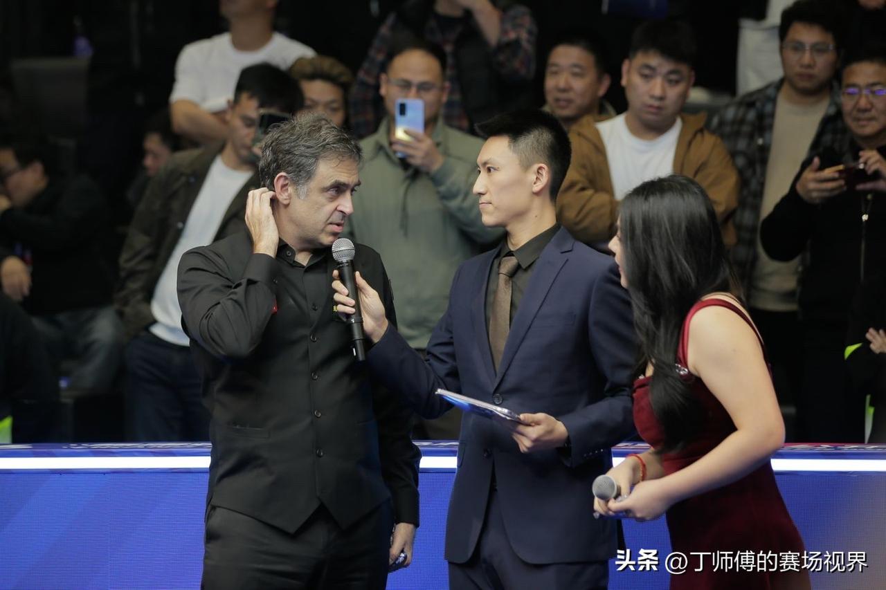 奥沙利文不敌塔猜亚赛后采访：“本周的表现整体而言还是很好的，但我一定要承认一个事