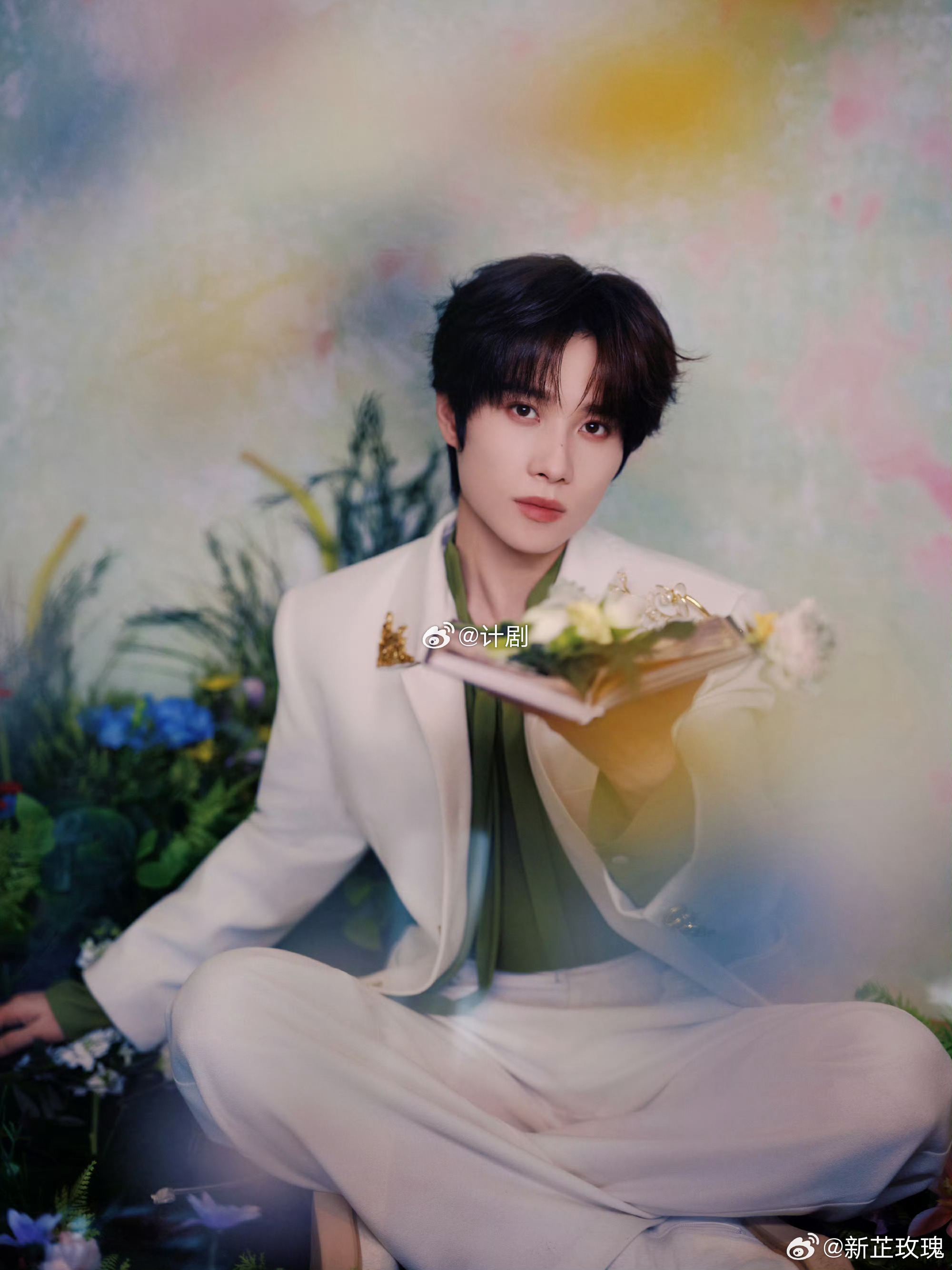 偶遇井胧健康证体检风华合伙人 刷到井胧体检偶遇图直接笑死，为了新综艺走健康证流程