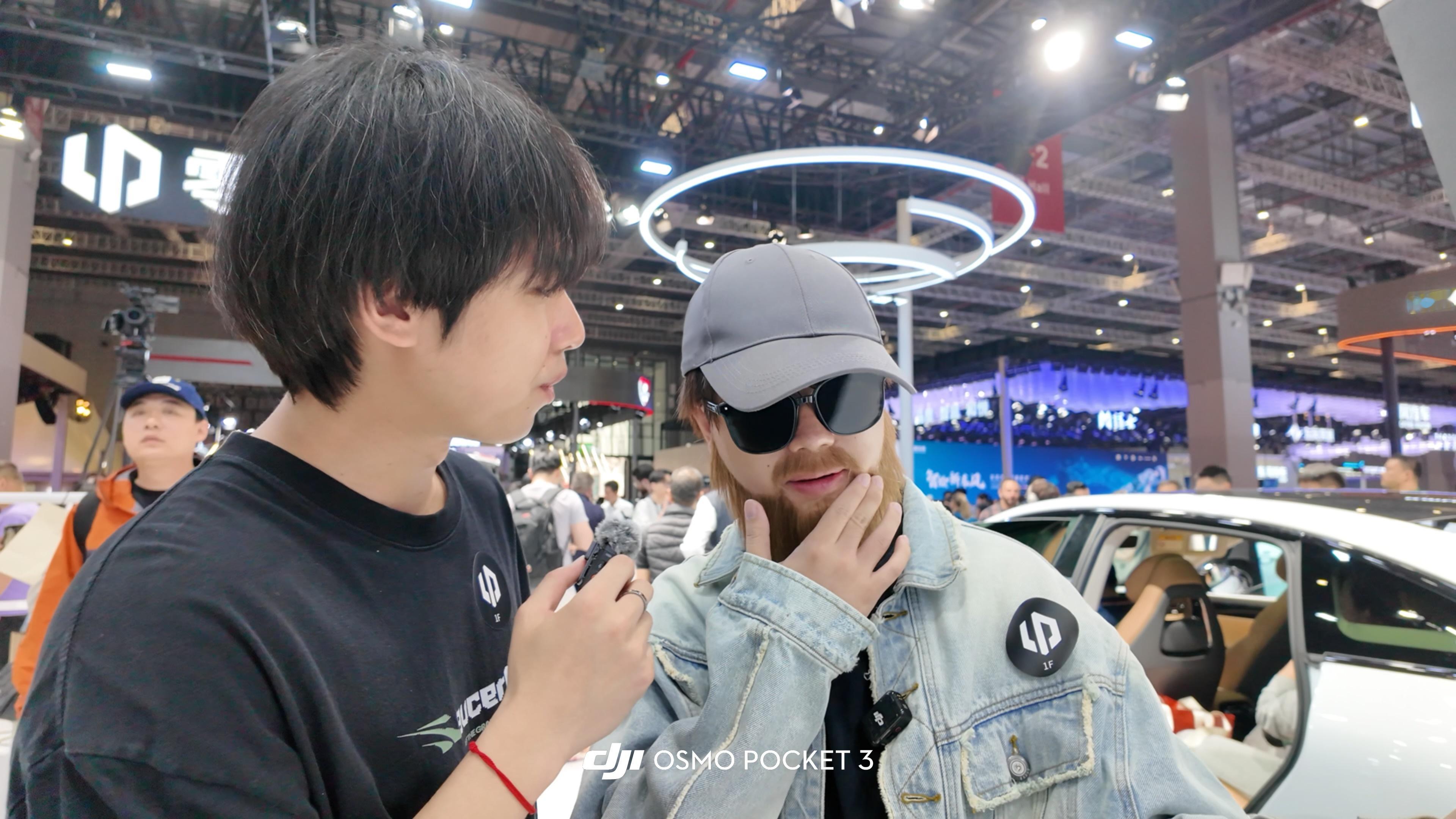 清凉上班！上海车展  ​​​