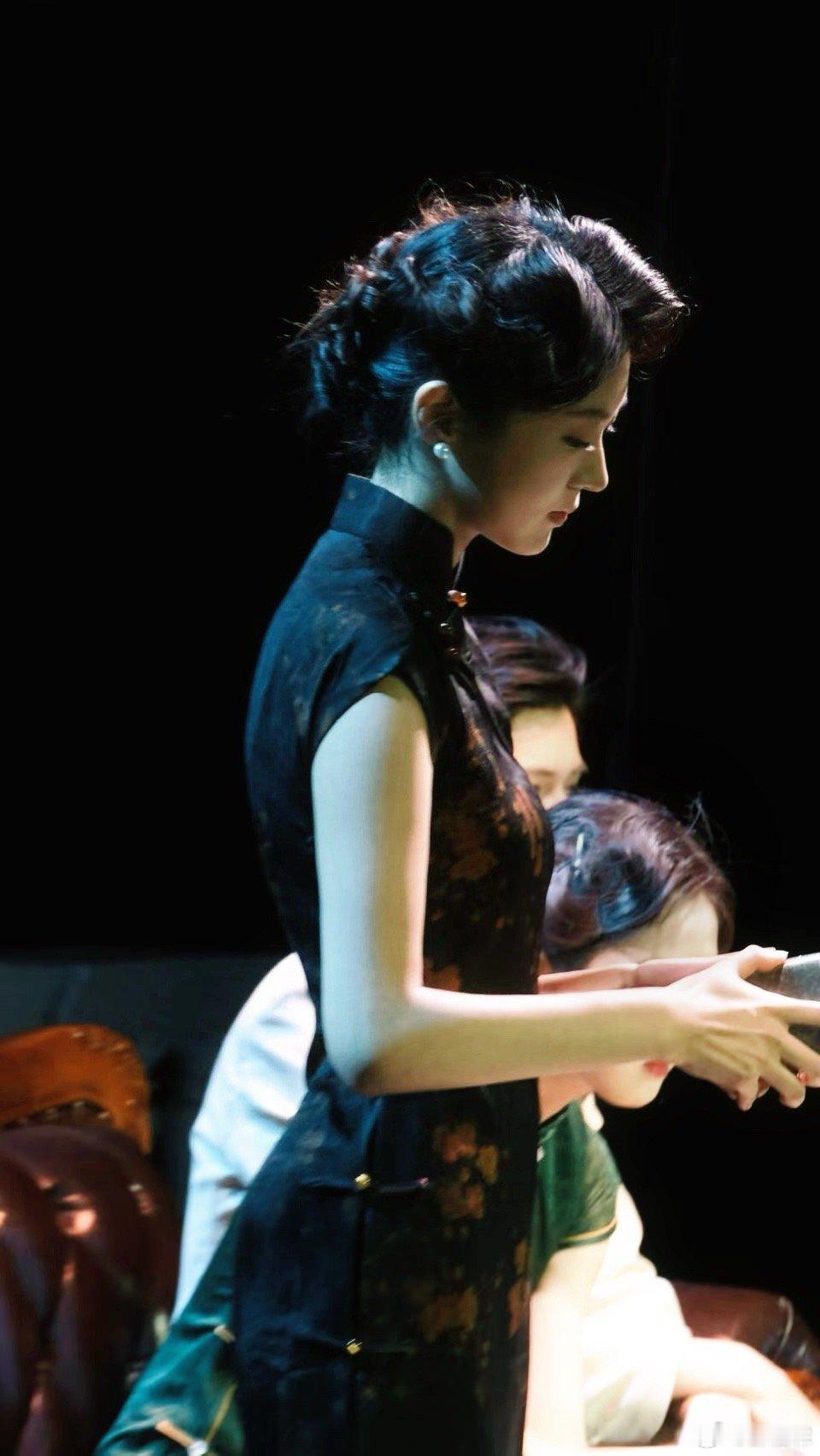 北电大二表演汇报《风声》结束啦～旗袍之下一身铁骨始终未弯，顾晓梦，愿你的明天不再