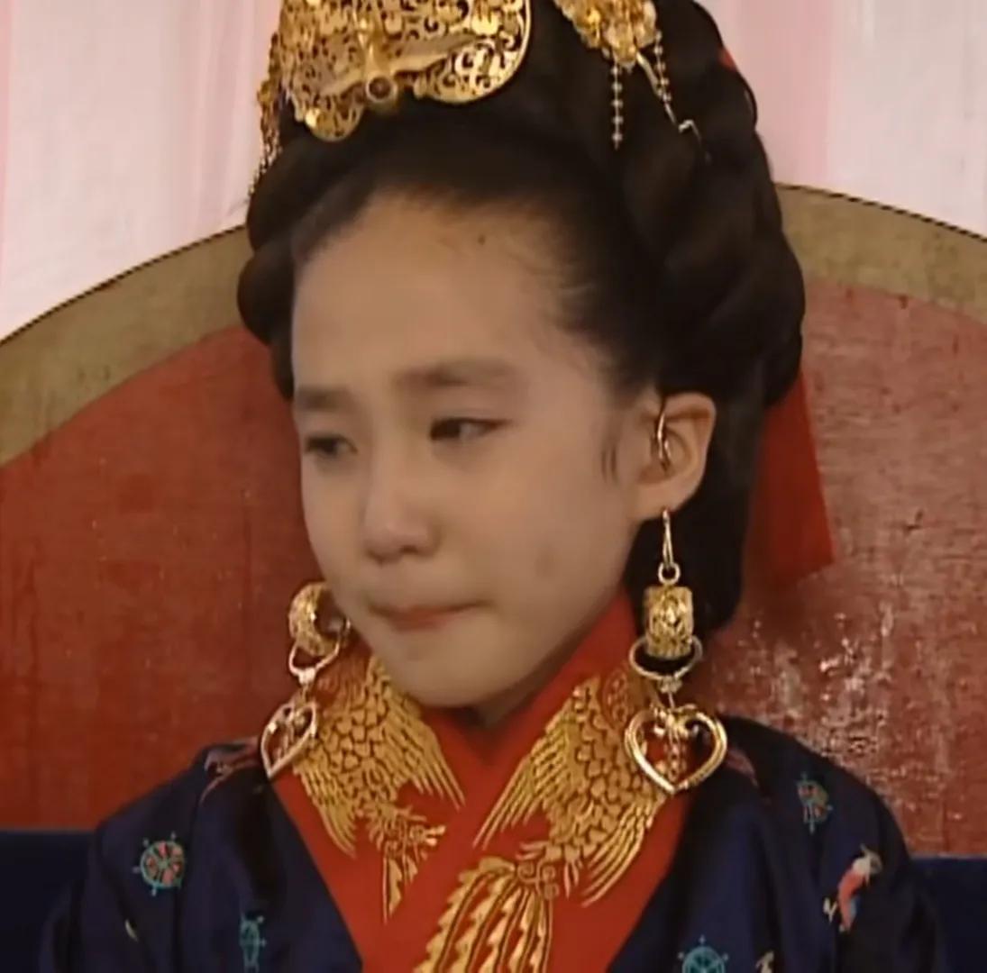 思平王后李氏（사평왕후，?－?），是高丽王朝康宗王祦的王后，同时她也是武人政权军