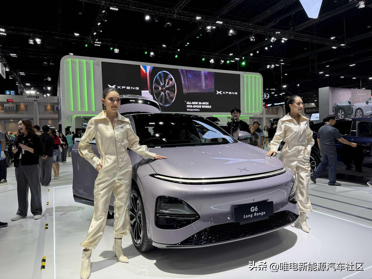 小鹏展台带来的是X9和G6，都是纯电+国内最新改款的造型[思考]
当前X9在泰国