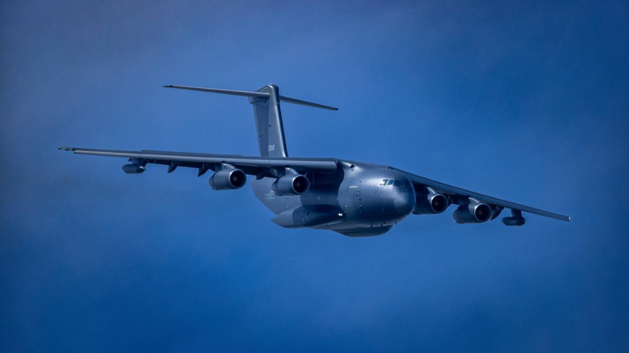 13年前的今天，运-20“鲲鹏”战略运输机首飞，2016年列装人民空军，它的每一