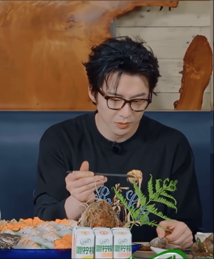 中午好吖干饭时间到了看老大干饭好有食欲