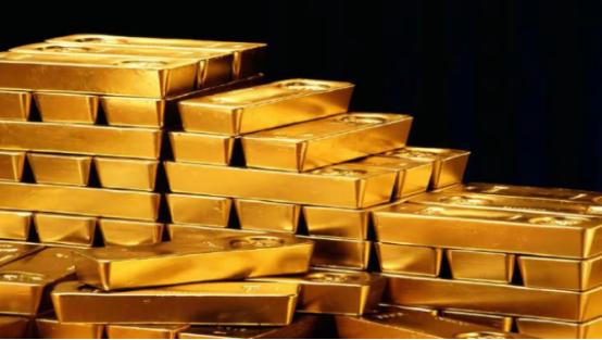 当所有人把钱换成了黄金，就会开始收割了。它就会从1600元一克慢慢降到300元一