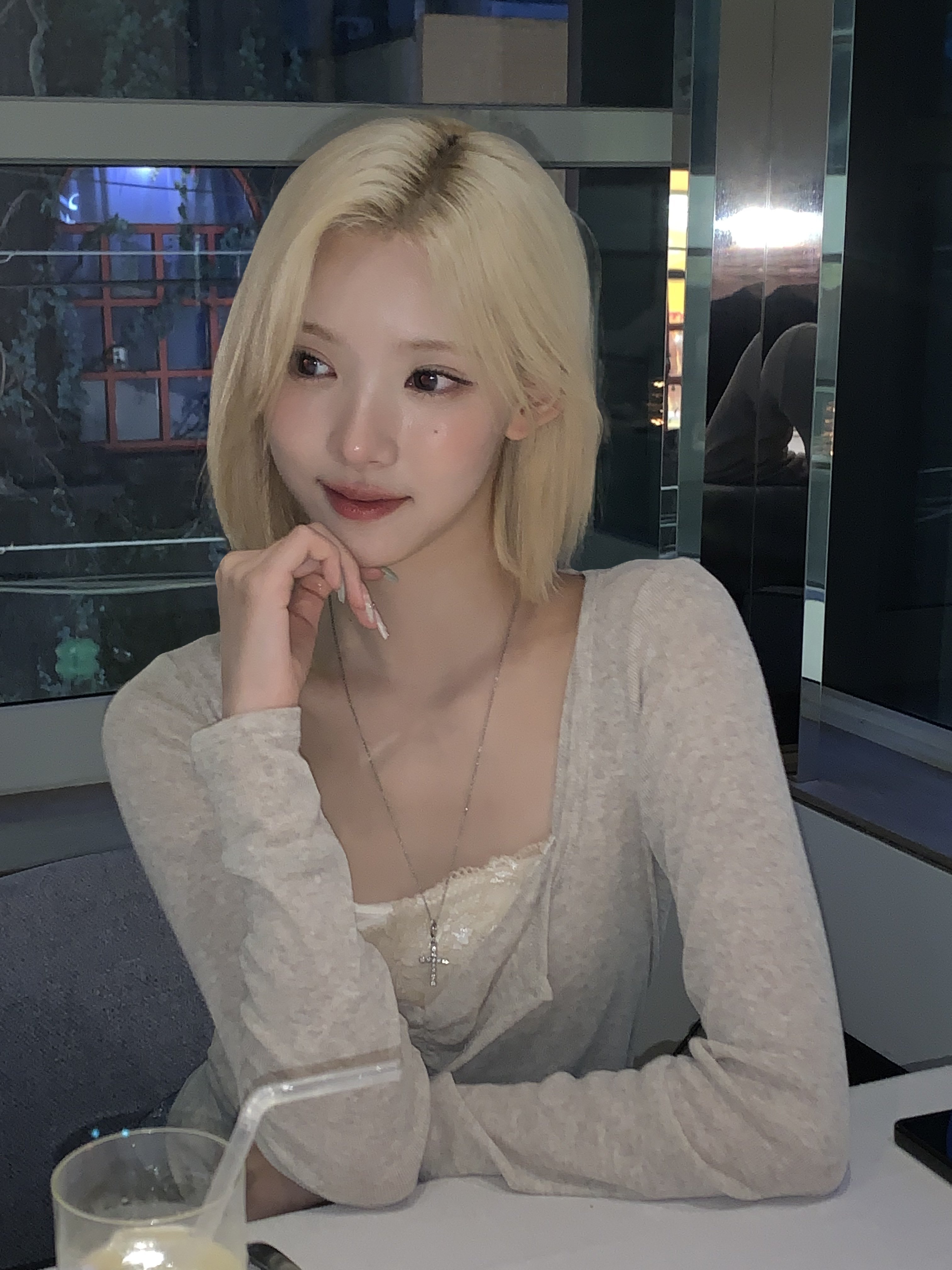 Hearts2Hearts JIWOO与妈妈约会的日子 🫶🏻🍑 