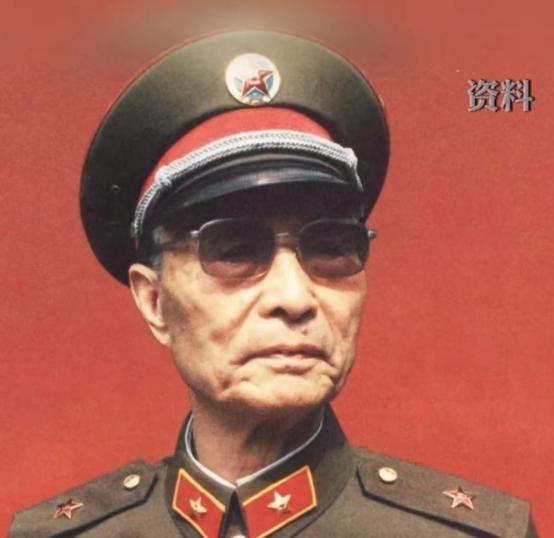 1964年，张爱萍将军到基地视察，吃饭时看见旁边有几个年轻战士没饭吃，还十分疲惫