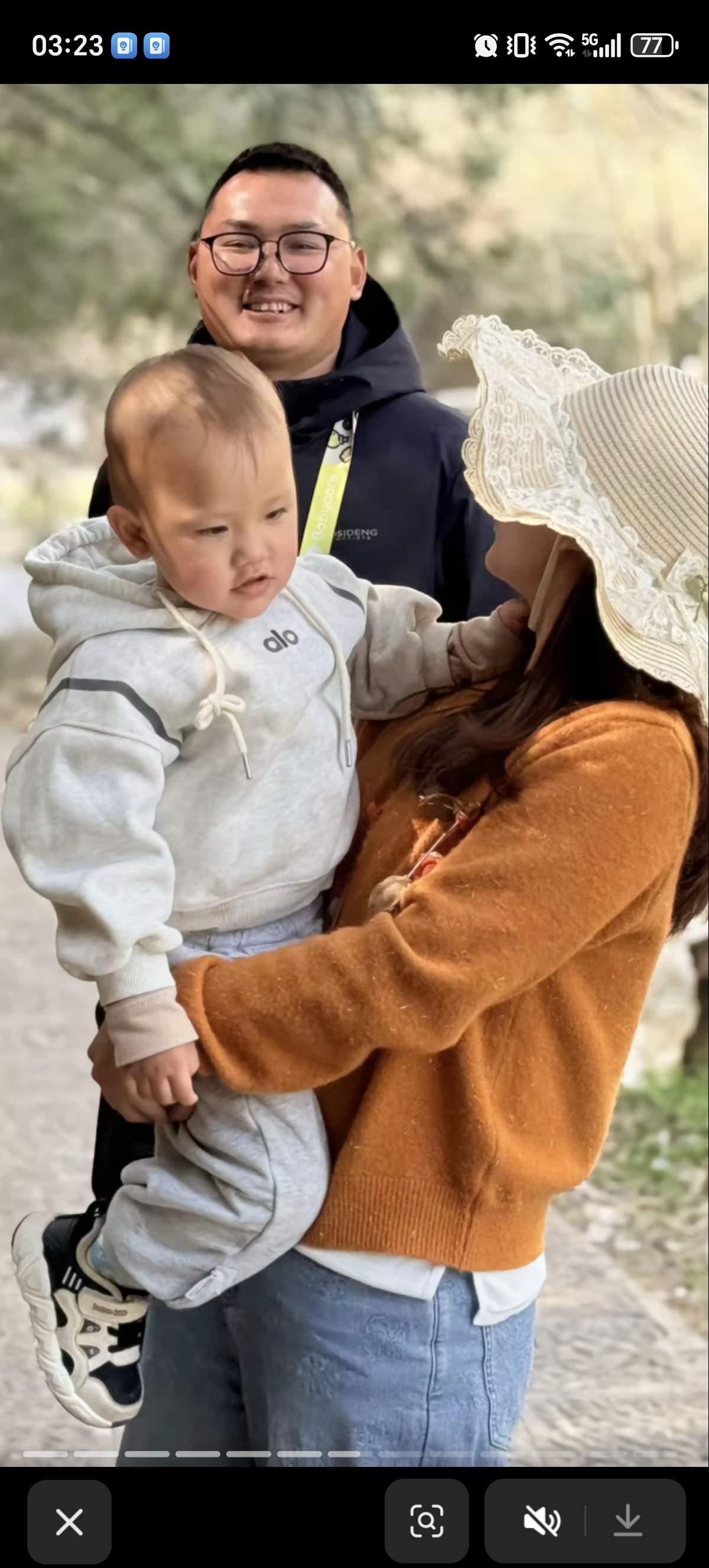 真的吗？发现了小二娃和小成成和小二娃未婚妻一家三口一起游玩的照片，都说小二娃未婚