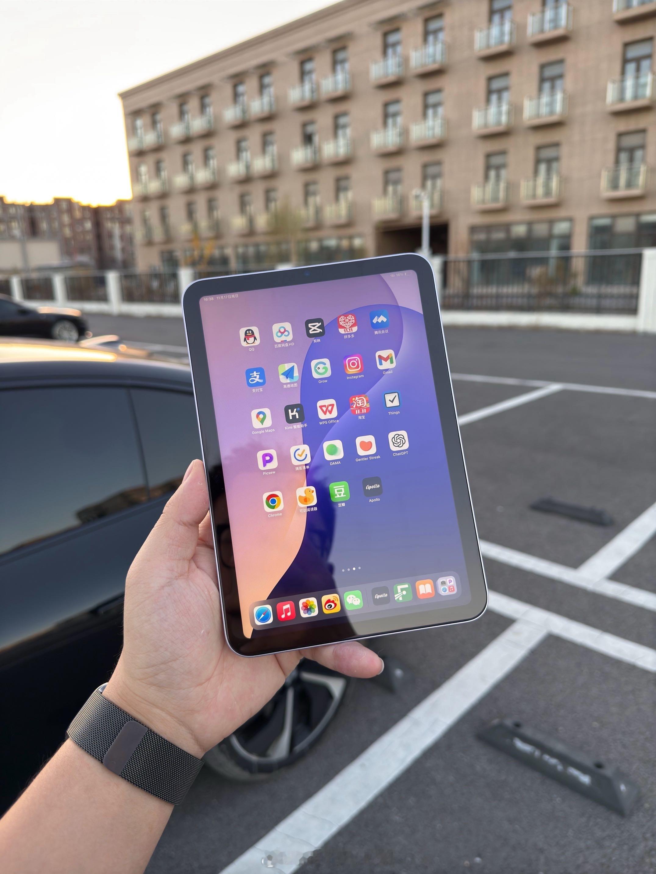 我好像已经一个星期没有打开过我的 iPad mini 7 了……不出差真用不到，