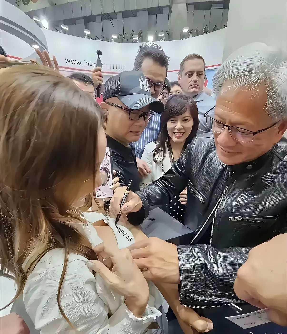 整不明白这样的签名有什么意义?