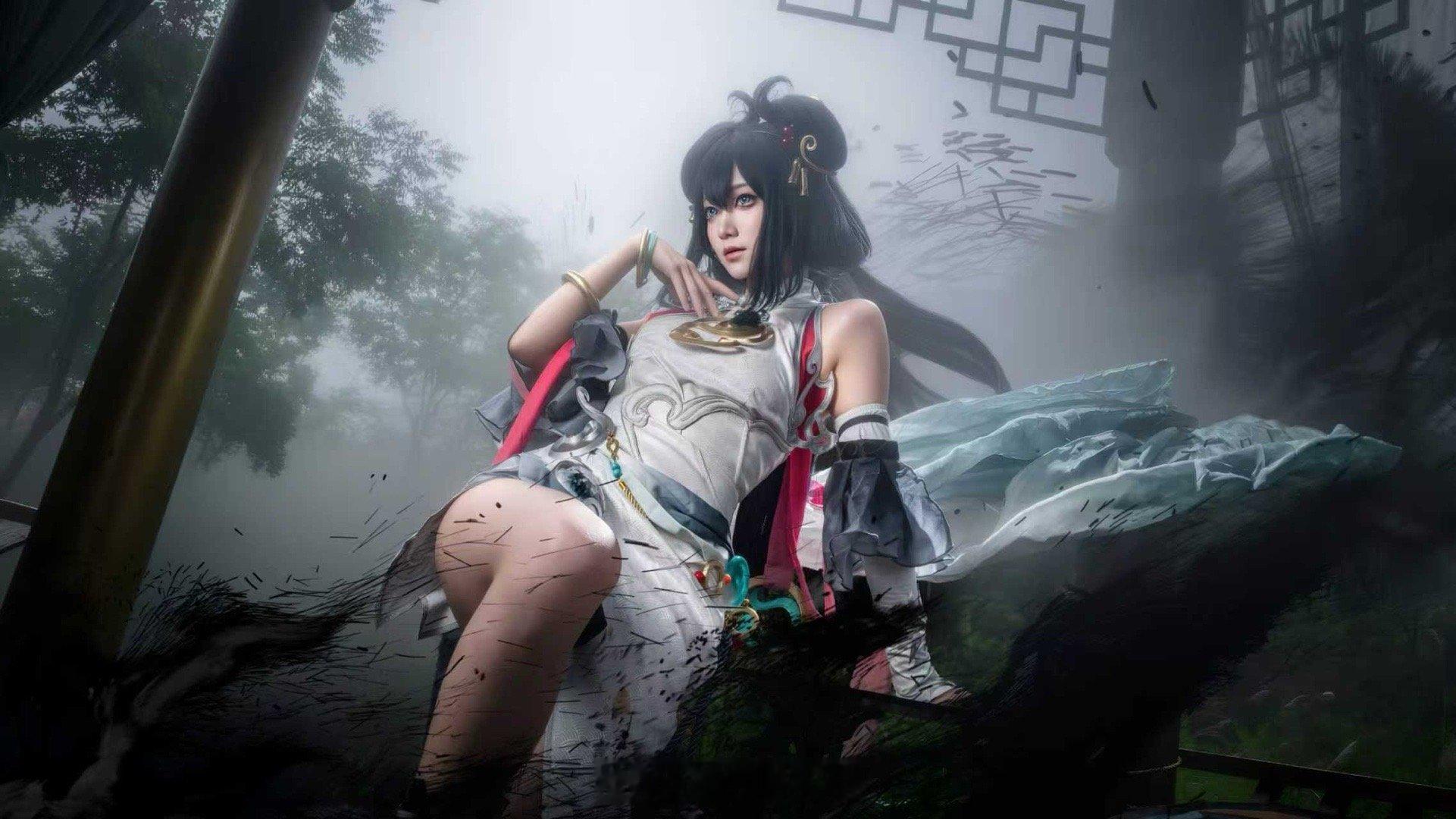 cosplay[超话] 负心人，当诛。中秋节快乐[抱一抱]🥮王者荣耀公孙离二次