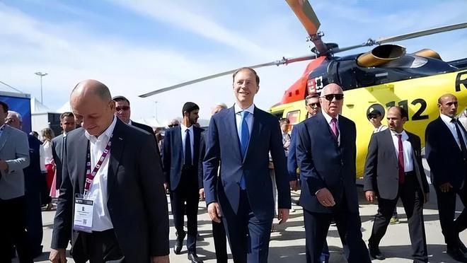 在世界上最具含金量的迪拜航展上，世界各个军事强国的武器云集中东，俄罗斯也带来了大