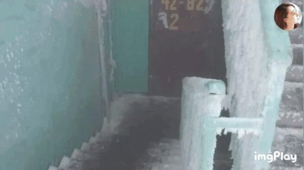 没有冻死欧洲，结果先冰冻了自己。

目前莫斯科地区的温度已经下降到了零下二十摄氏