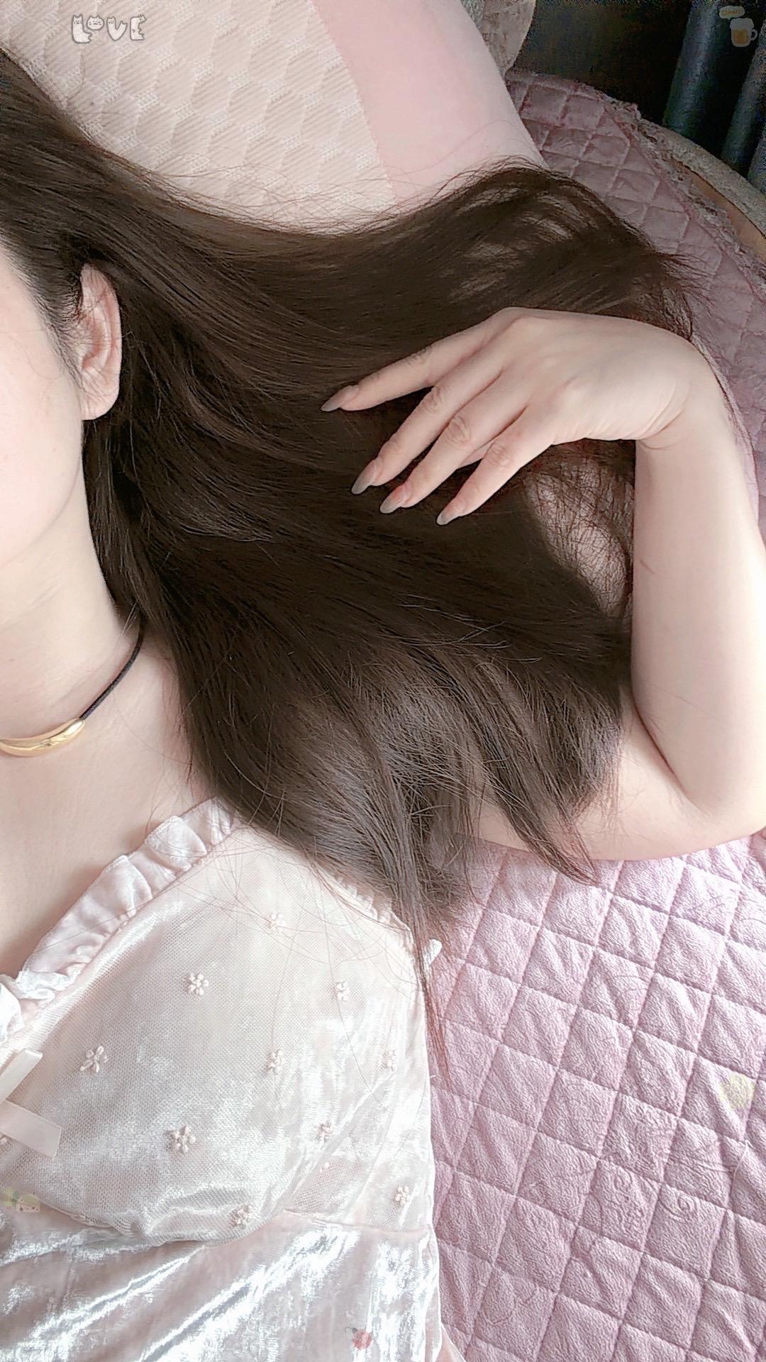 安静的待着………