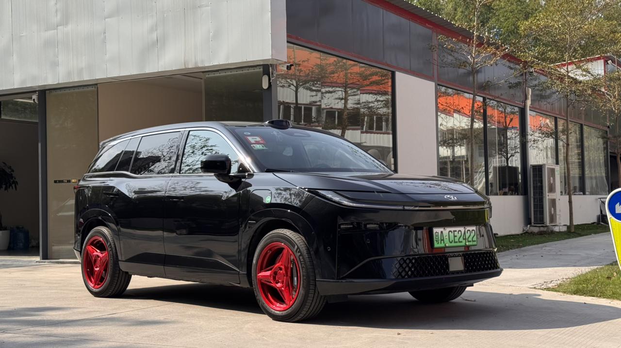 铂智3X的轮毂，在放假前最后一日抵达🛬
继续保持18寸，搭配米其林皓悦5轮胎