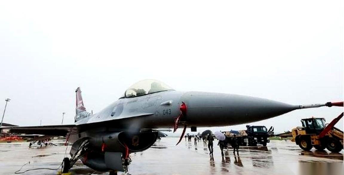 人家韓國專家說了個頂天的大實話：就算美國那11艘航母全開過來，結局只有一個，中國