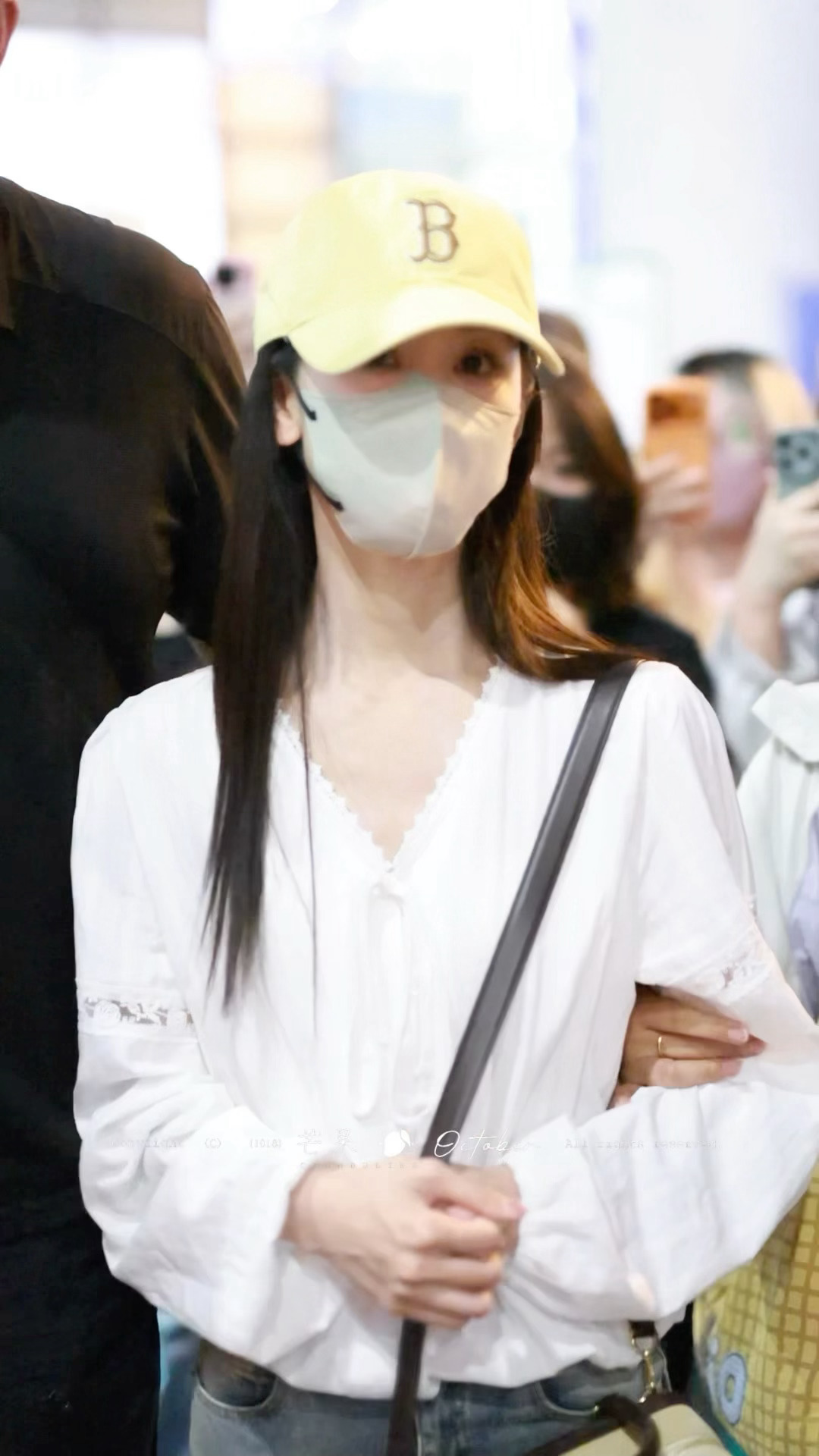 𝟐𝟔𝟎𝟔𝟎𝟕 𝐏𝐞𝐤🛬是谁这么争气呀是谁们眼光这么好呀陈都灵